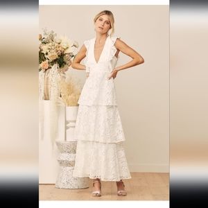 (Brand new/ M) Molinetto White Lace Ruffled Tiered Sleeveless Maxi Dress